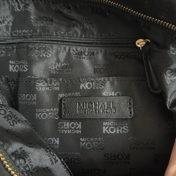 Michael Kors Soft Leather Hobo Shoulder Bag - Picture 13 of 17